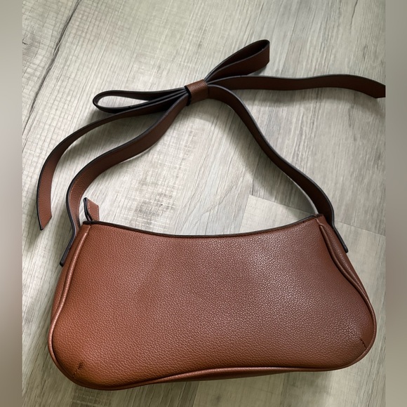 Handbags - Elegant Brown Leather Women's Bag